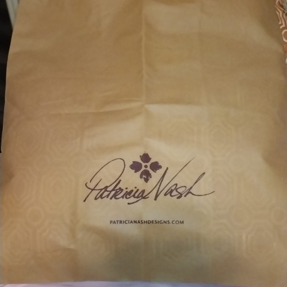 Patricia Nash Cream Fabric with Purple Logo - Picture 4 of 5
